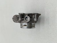 2010-2011 Chevrolet Equinox Throttle Body P/N:9B4G-9F991-A 668AA, 186AA Fits Fits 2007 2008 2009 2010 2011 2012 OEM Used Aut