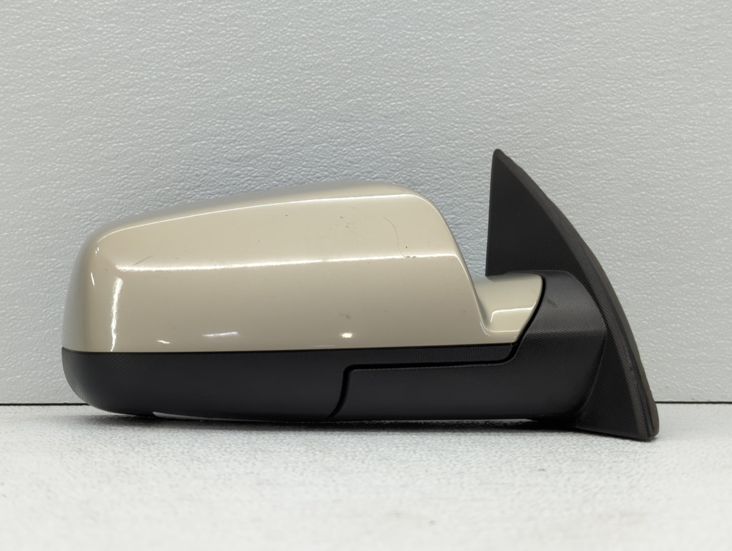 2010-2011 Chevrolet Equinox Passenger Side View Mirror - Right Door Mirror OEM Used - Oemusedautoparts1.com
