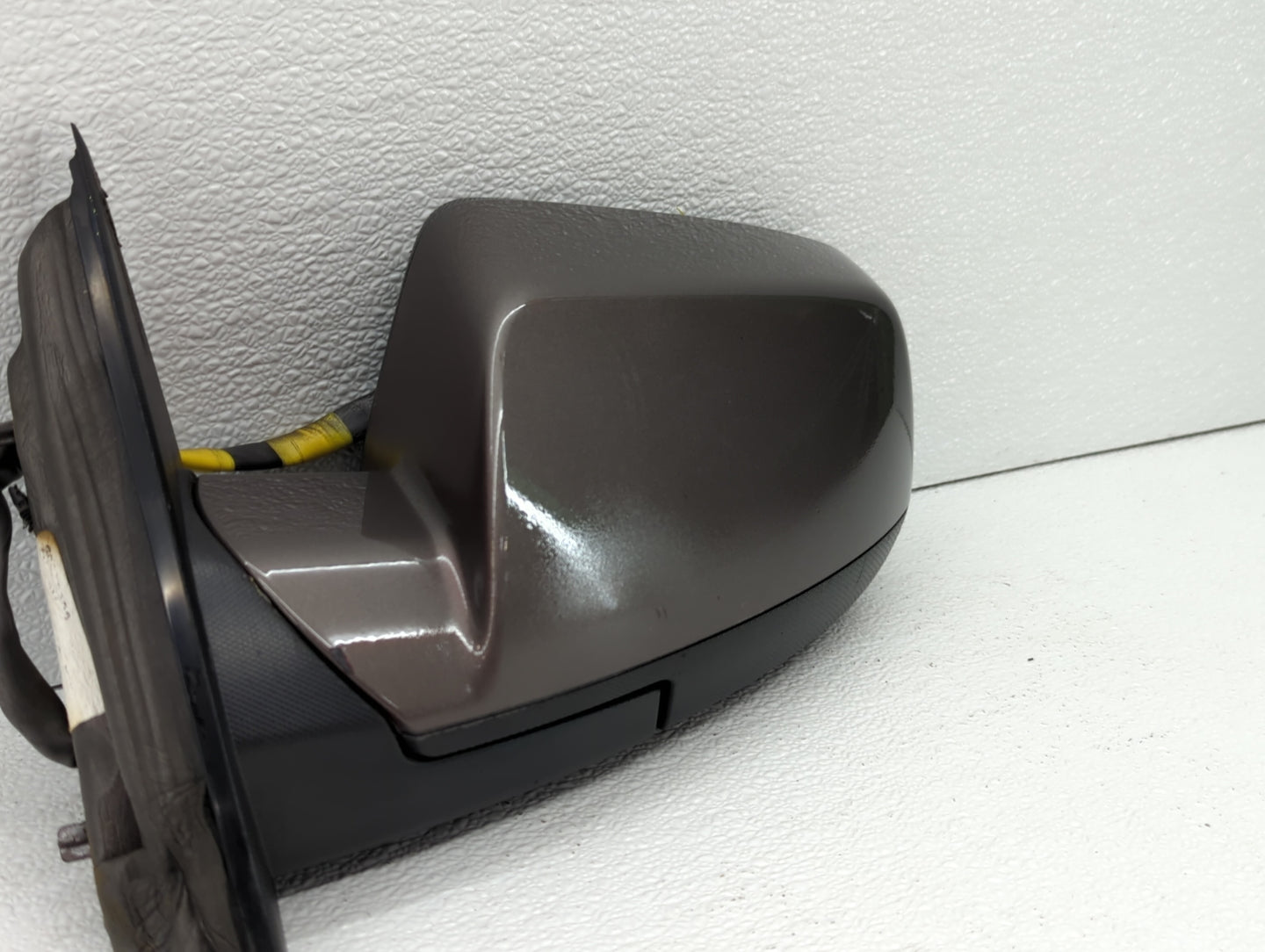 2010-2011 Chevrolet Equinox Driver Side View Mirror - Left Door Mirror OEM Used - Oemusedautoparts1.com
