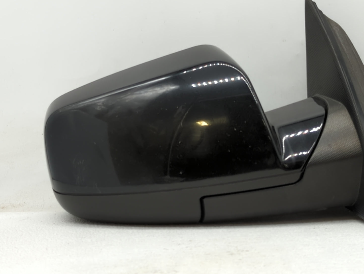 2010-2011 Chevrolet Equinox Passenger Side View Mirror - Right Door Mirror OEM Used - Oemusedautoparts1.com