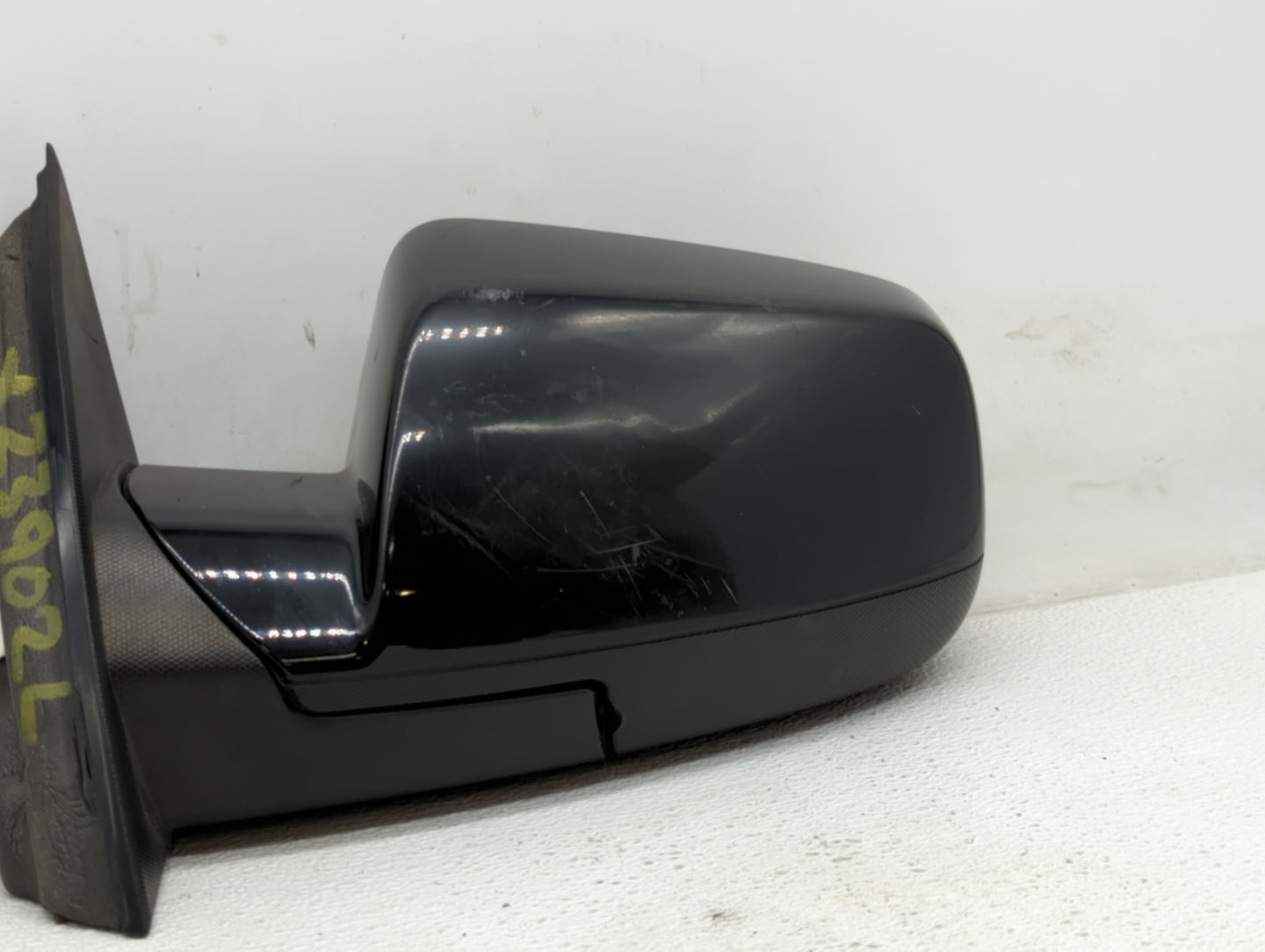 2010-2011 Chevrolet Equinox Driver Side View Mirror - Left Door Mirror OEM Used - Oemusedautoparts1.com