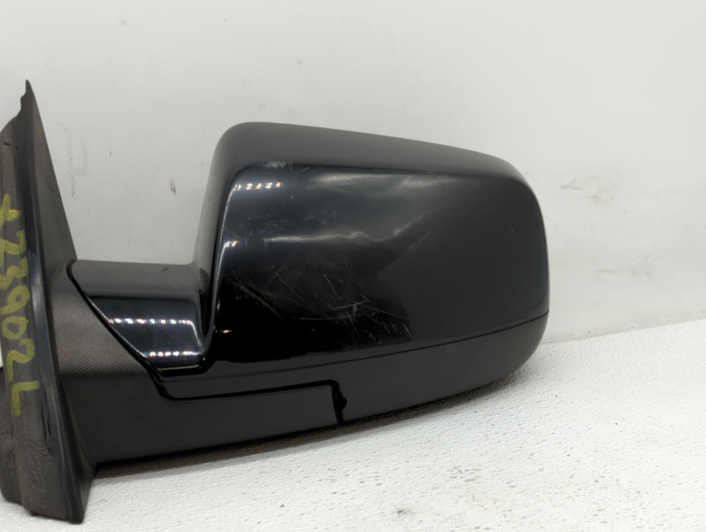 2010-2011 Chevrolet Equinox Driver Side View Mirror - Left Door Mirror OEM Used - Oemusedautoparts1.com