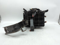 2011 Chevrolet Equinox Fusebox Fuse Box Panel Relay Module P/N:04692166AB 20899627, 20899629 Fits OEM Used Auto Parts - Oemu