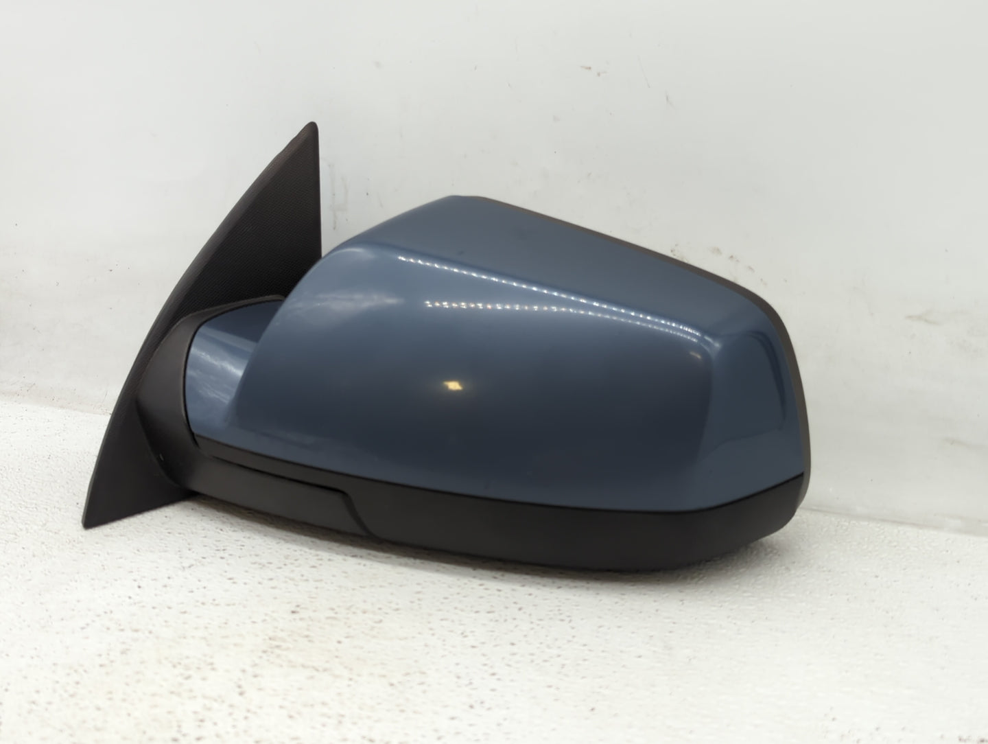 2010-2011 Chevrolet Equinox Driver Side View Mirror - Left Door Mirror OEM Used - Oemusedautoparts1.com