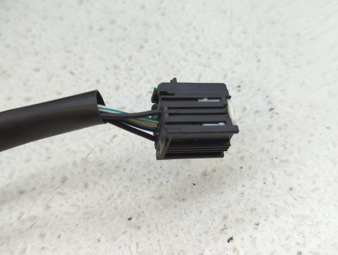 2010-2011 Chevrolet Equinox Driver Side View Mirror - Left Door Mirror OEM Used - Oemusedautoparts1.com