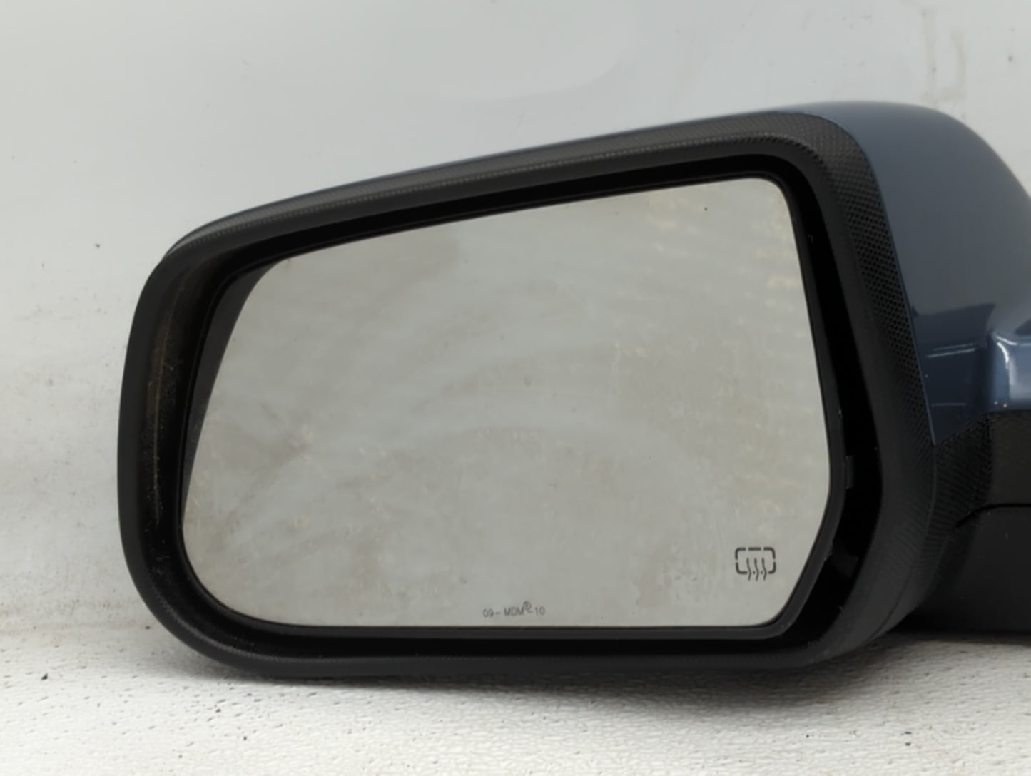2010-2011 Chevrolet Equinox Driver Side View Mirror - Left Door Mirror OEM Used - Oemusedautoparts1.com