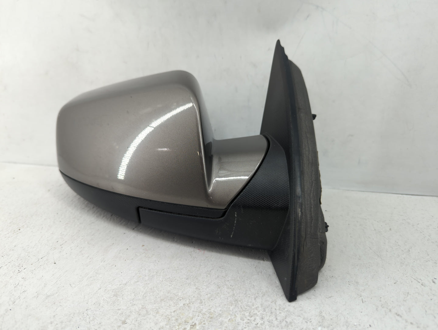2010-2011 Chevrolet Equinox Passenger Side View Mirror - Right Door Mirror OEM Used - Oemusedautoparts1.com