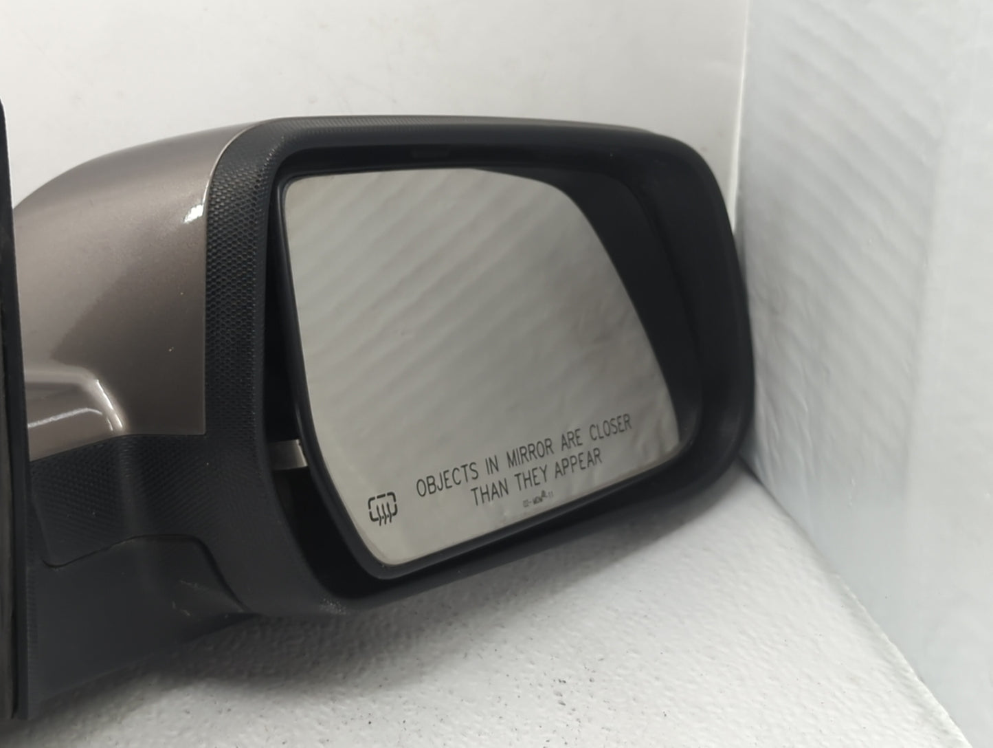 2010-2011 Chevrolet Equinox Passenger Side View Mirror - Right Door Mirror OEM Used - Oemusedautoparts1.com