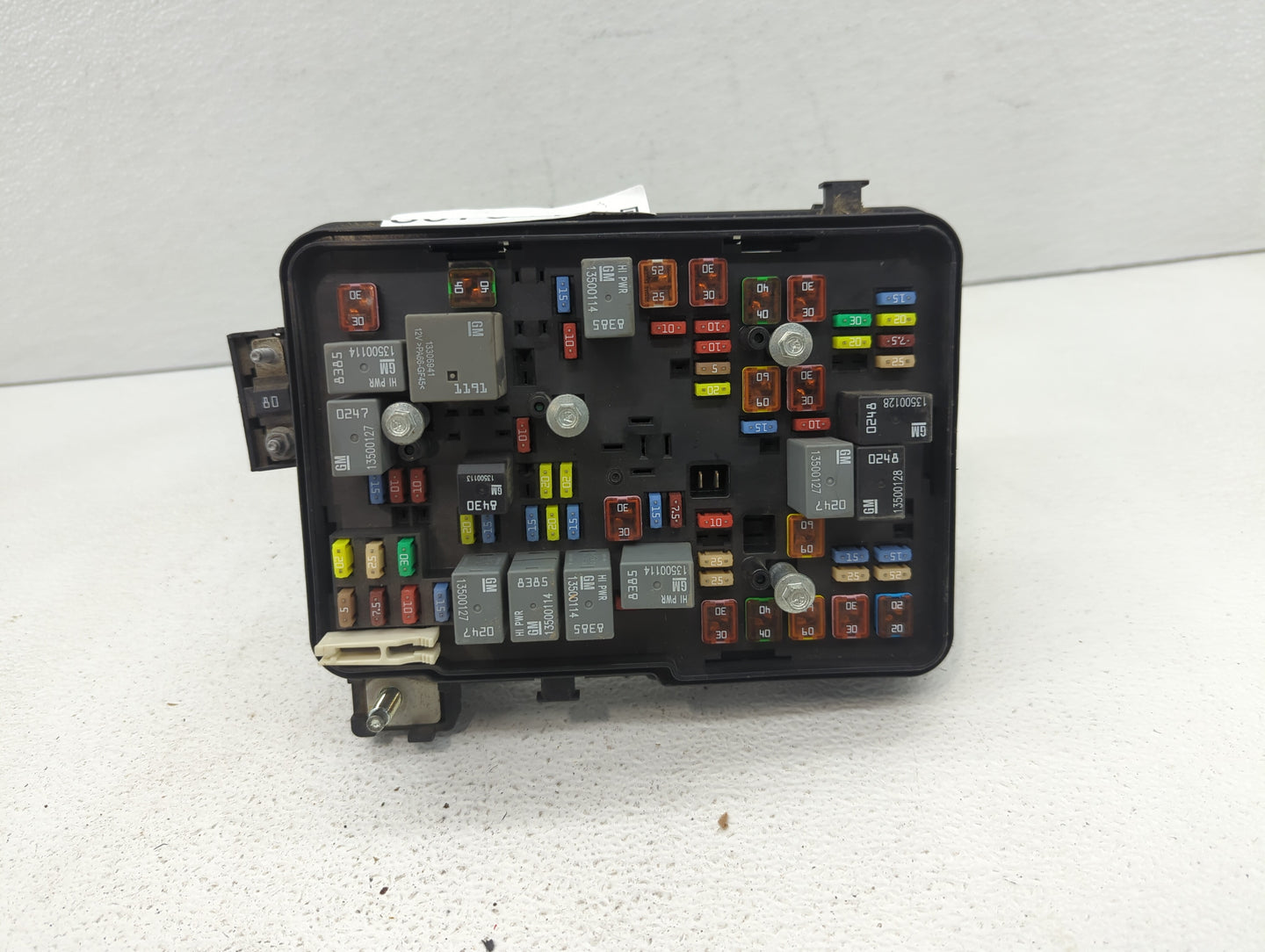 2011 Chevrolet Equinox Fusebox Fuse Box Panel Relay Module P/N:P04692138AF 04692166AB, 20899627, 20899629 Fits OEM Used Auto