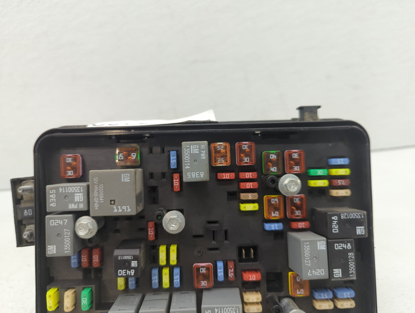 2011 Chevrolet Equinox Fusebox Fuse Box Panel Relay Module P/N:P04692138AF 04692166AB, 20899627, 20899629 Fits OEM Used Auto