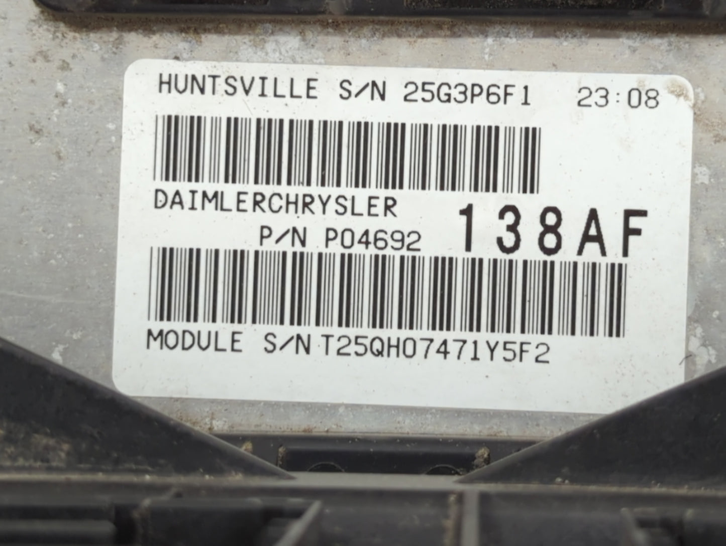 2011 Chevrolet Equinox Fusebox Fuse Box Panel Relay Module P/N:P04692138AF 04692166AB, 20899627, 20899629 Fits OEM Used Auto