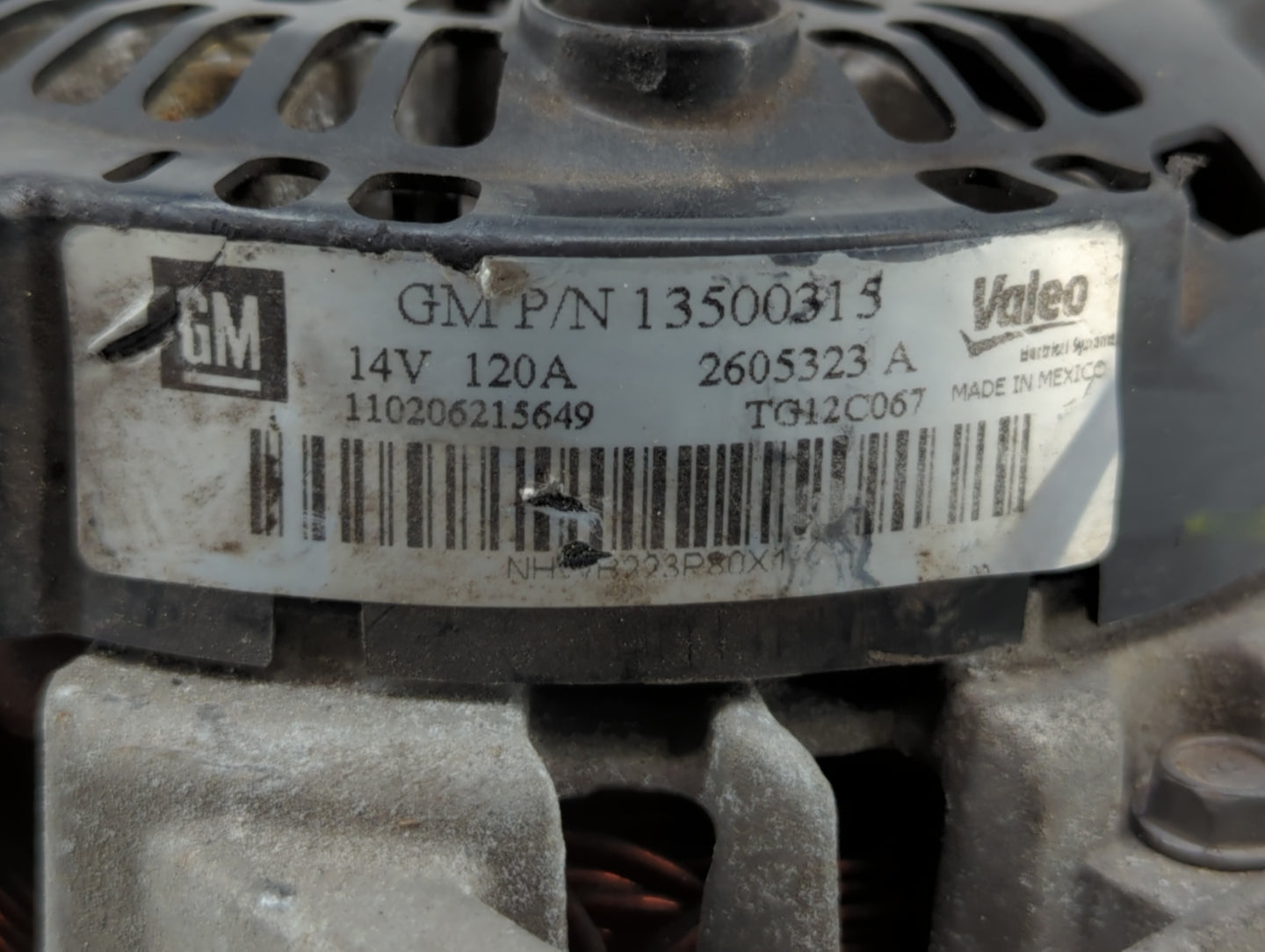 2010-2017 Chevrolet Equinox Alternator Replacement Generator Charging Assembly Engine OEM P/N:13500315 13588328 Fits OEM Use