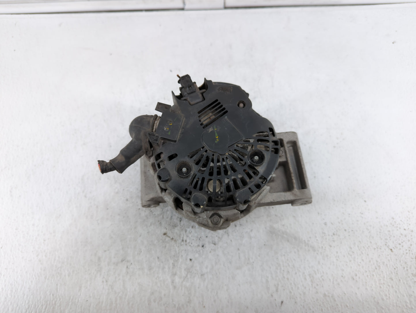 2010-2017 Chevrolet Equinox Alternator Replacement Generator Charging Assembly Engine OEM P/N:13500315 13588328 Fits OEM Use