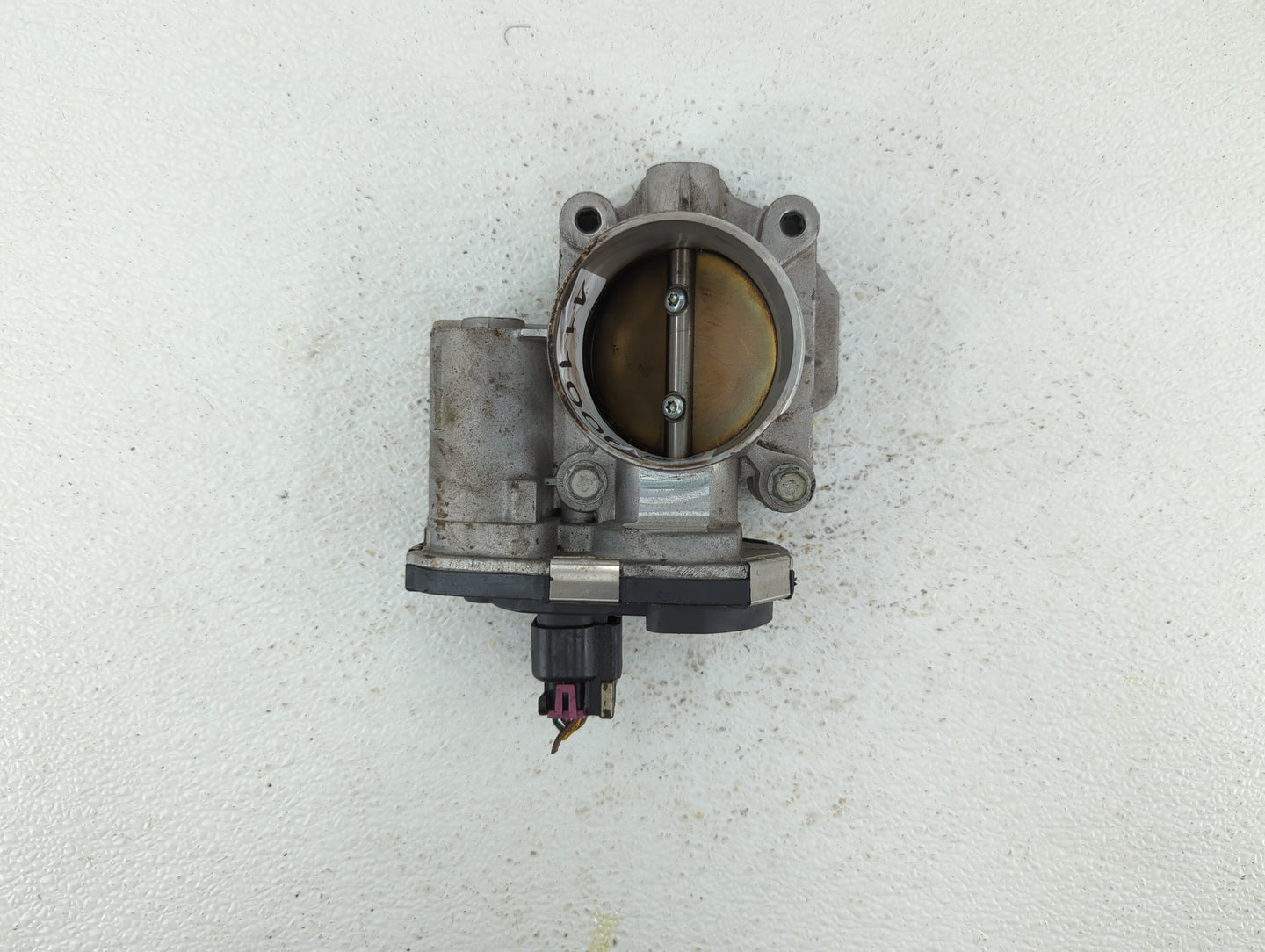 2010-2011 Chevrolet Equinox Throttle Body P/N:871AA 668AA, 186AA Fits Fits 2007 2008 2009 2010 2011 2012 OEM Used Auto Parts