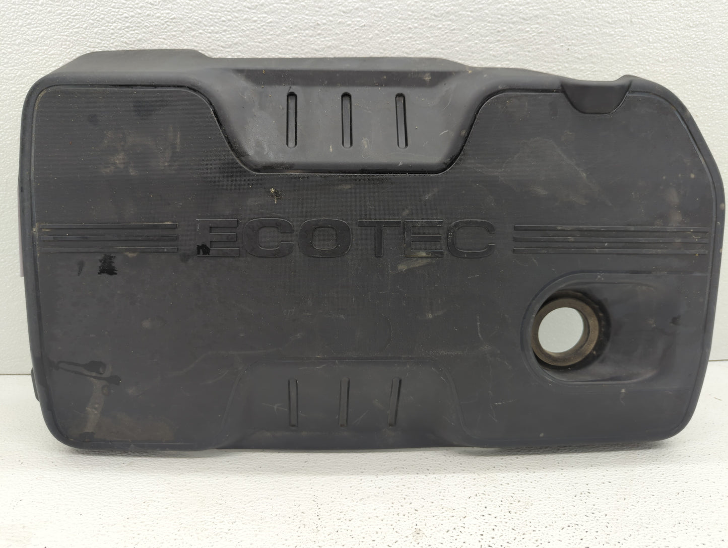 2011 Chevrolet Equinox Engine Cover Black - Oemusedautoparts1.com