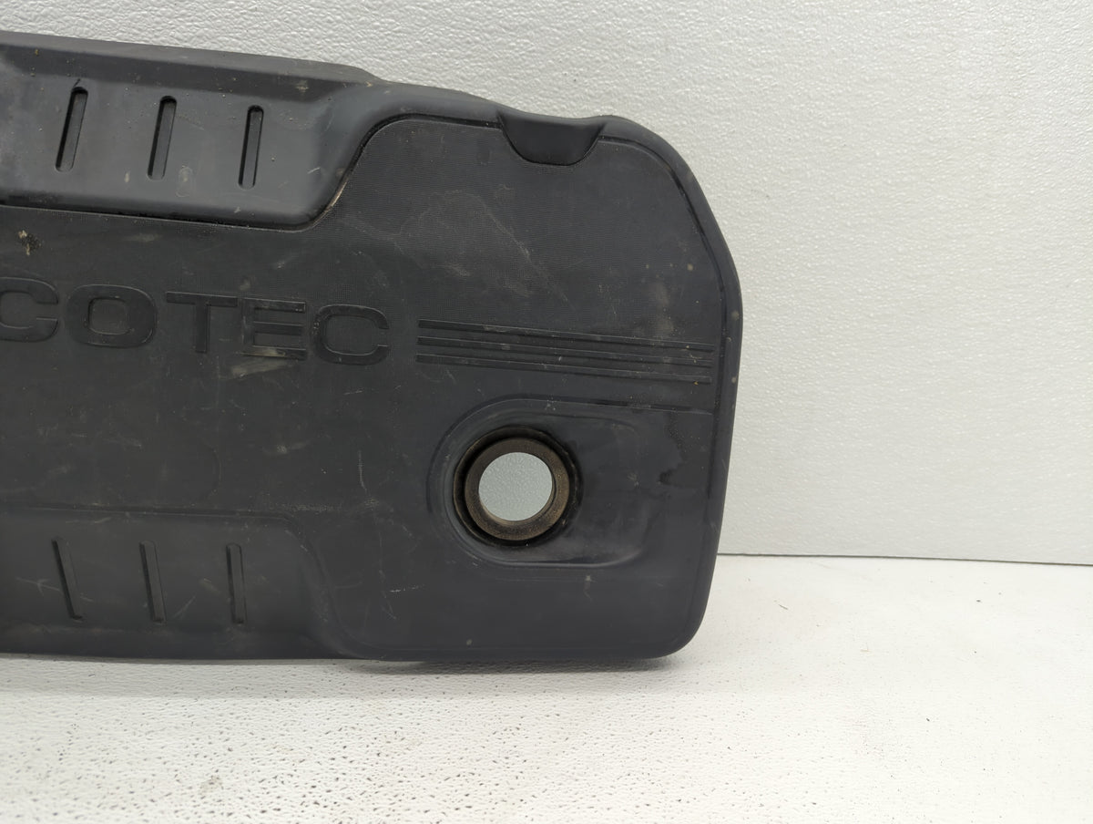 2011 Chevrolet Equinox Engine Cover Black - Oemusedautoparts1.com