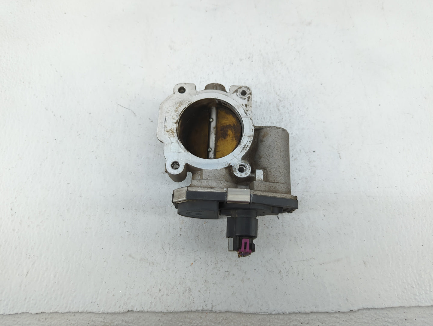 2010-2011 Chevrolet Equinox Throttle Body P/N:871AA 668AA, 186AA Fits Fits 2007 2008 2009 2010 2011 2012 OEM Used Auto Parts