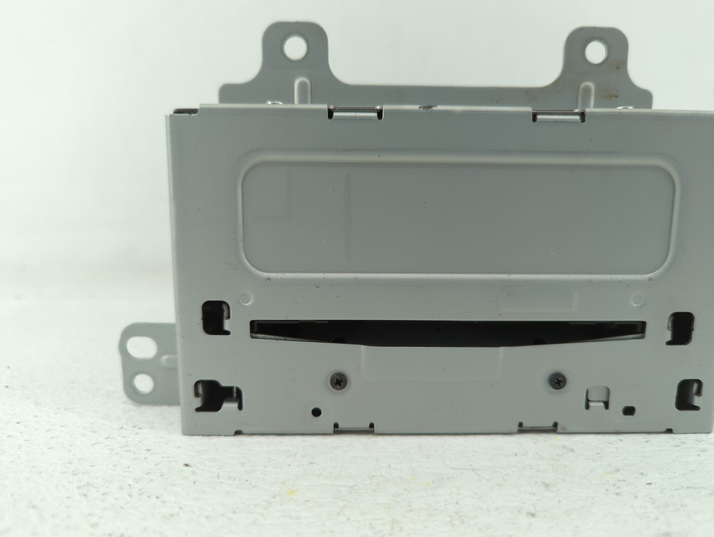 2011-2012 Chevrolet Equinox Radio AM FM Cd Player Receiver Replacement P/N:20983517 22870782 Fits Fits 2010 2011 2012 OEM Us