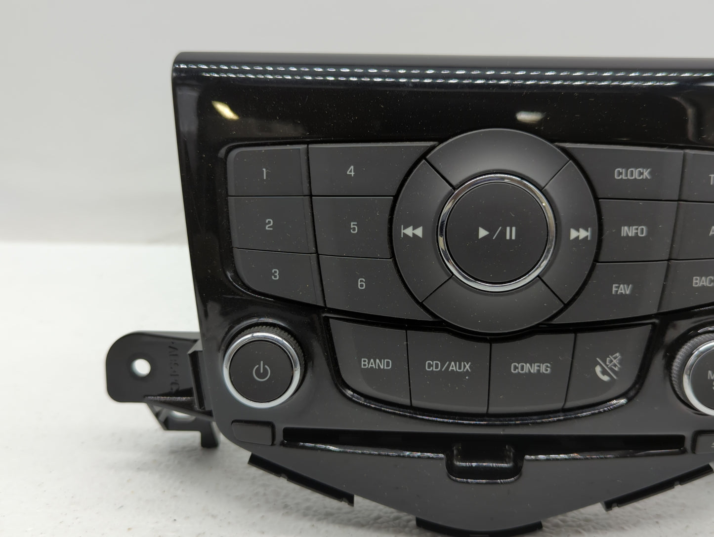 2011-2012 Chevrolet Equinox Radio Control Panel - Oemusedautoparts1.com