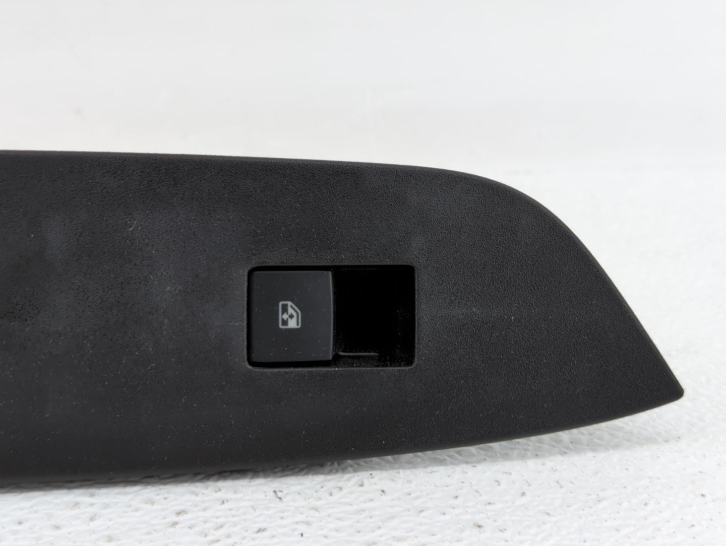 2011 Chevrolet Equinox Passenger Right Power Window Switch 13305370 - Oemusedautoparts1.com