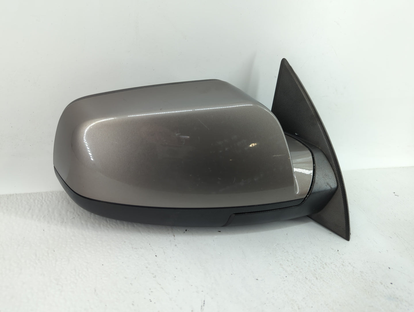 2010-2011 Chevrolet Equinox Passenger Side View Mirror - Right Door Mirror OEM Used - Oemusedautoparts1.com