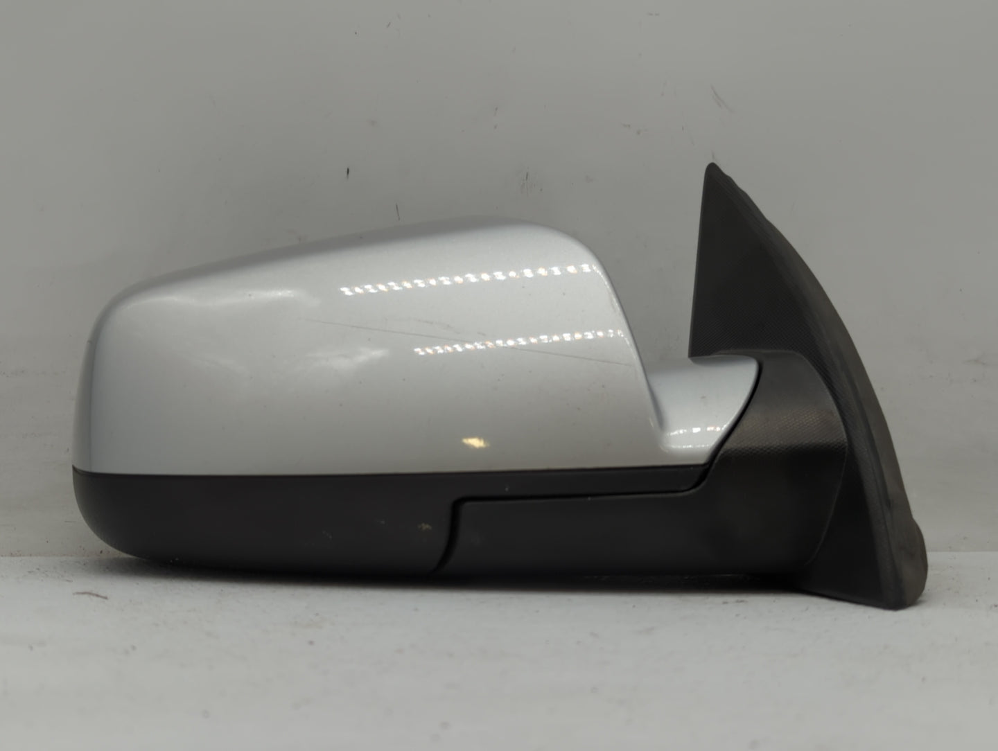 2010-2011 Chevrolet Equinox Passenger Side View Mirror - Right Door Mirror OEM Used - Oemusedautoparts1.com