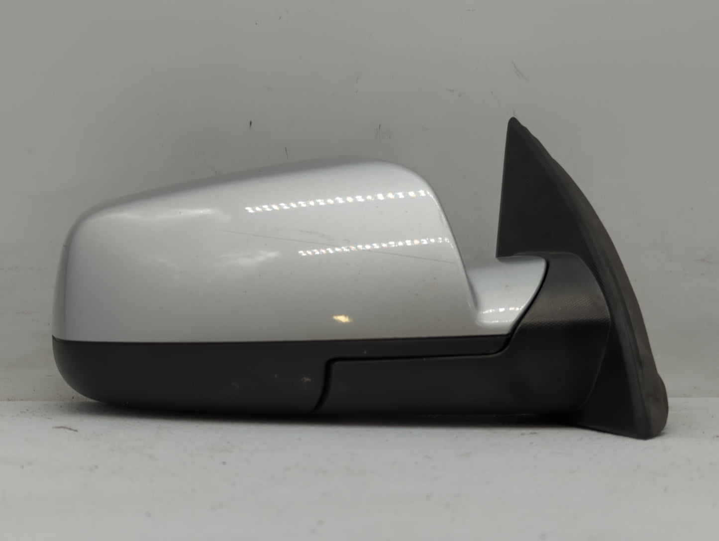 2010-2011 Chevrolet Equinox Passenger Side View Mirror - Right Door Mirror OEM Used - Oemusedautoparts1.com