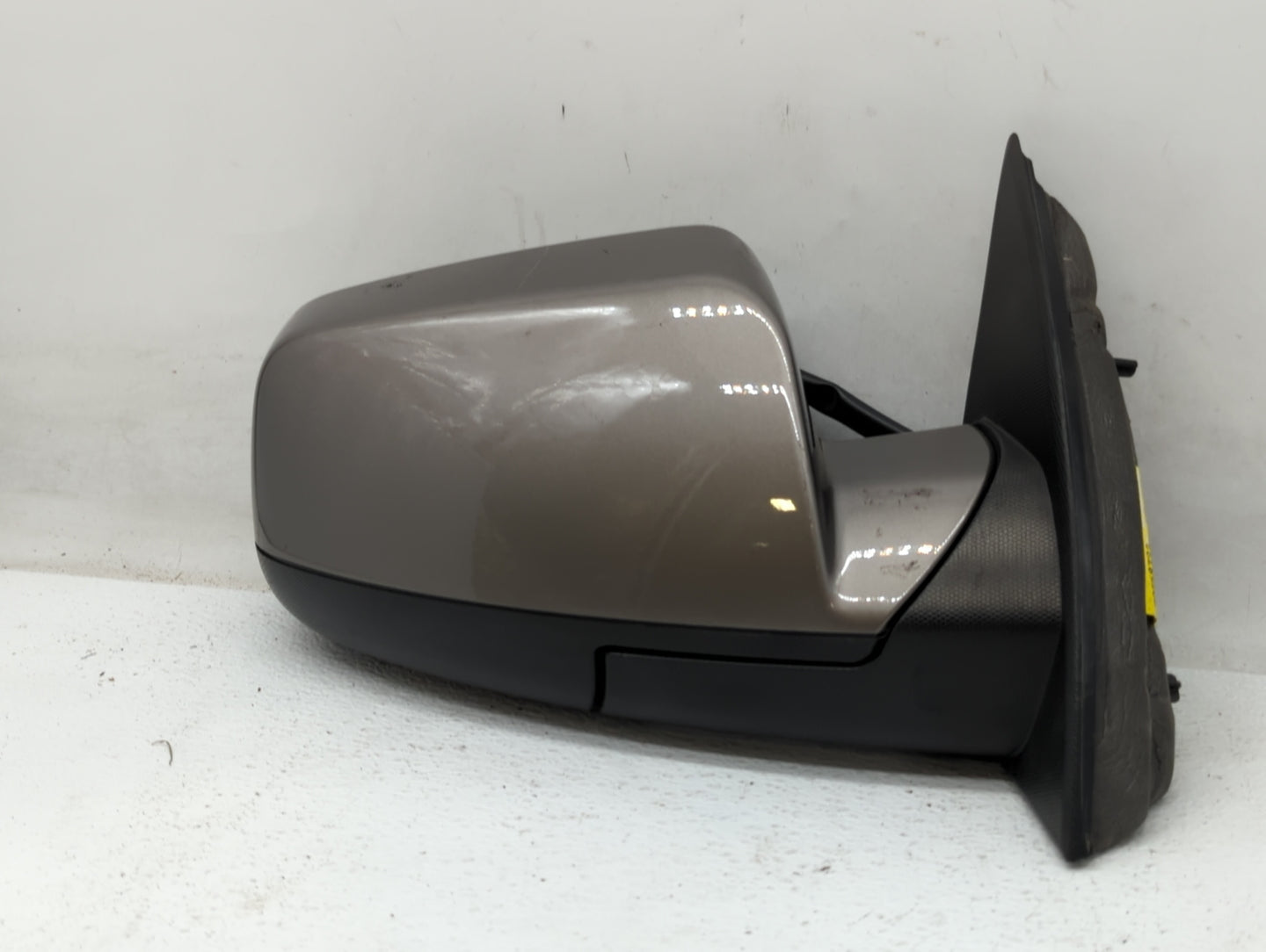 2010-2011 Chevrolet Equinox Passenger Side View Mirror - Right Door Mirror OEM Used - Oemusedautoparts1.com