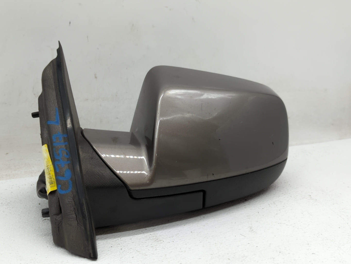 2010-2011 Chevrolet Equinox Driver Side View Mirror - Left Door Mirror OEM Used - Oemusedautoparts1.com