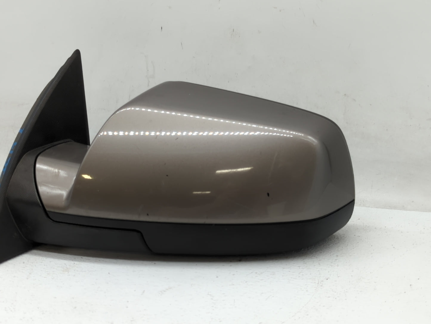 2010-2011 Chevrolet Equinox Driver Side View Mirror - Left Door Mirror OEM Used - Oemusedautoparts1.com