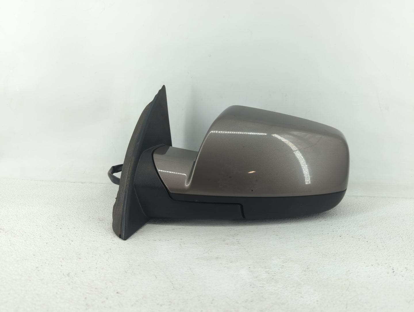 2010-2011 Chevrolet Equinox Driver Side View Mirror - Left Door Mirror OEM Used - Oemusedautoparts1.com