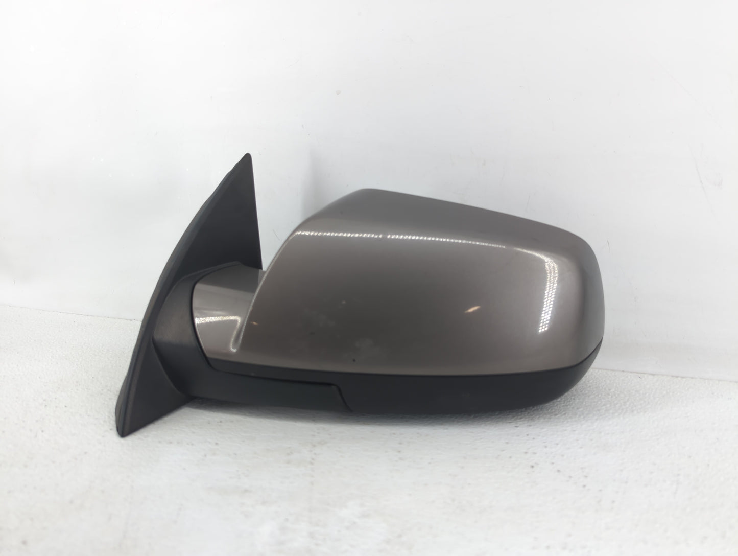 2010-2011 Chevrolet Equinox Driver Side View Mirror - Left Door Mirror OEM Used - Oemusedautoparts1.com