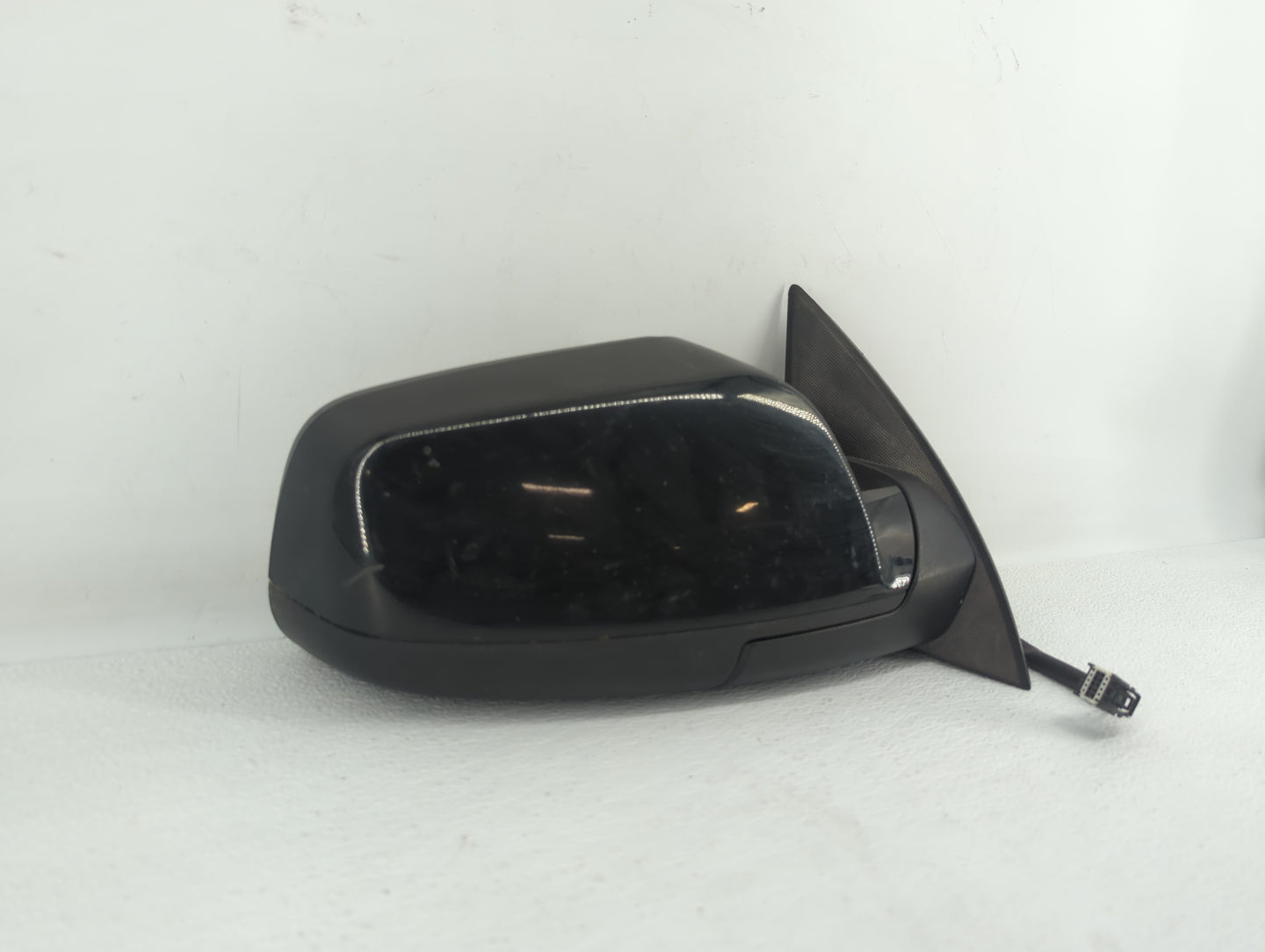 2010-2011 Chevrolet Equinox Passenger Side View Mirror - Right Door Mirror OEM Used - Oemusedautoparts1.com