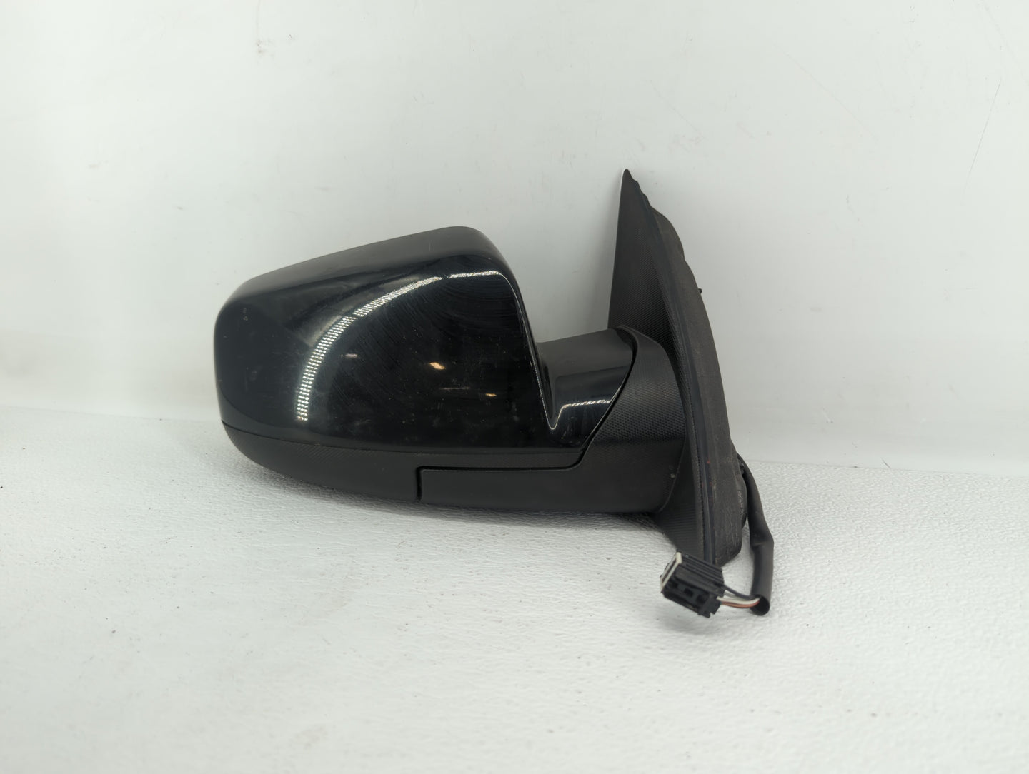 2010-2011 Chevrolet Equinox Passenger Side View Mirror - Right Door Mirror OEM Used - Oemusedautoparts1.com