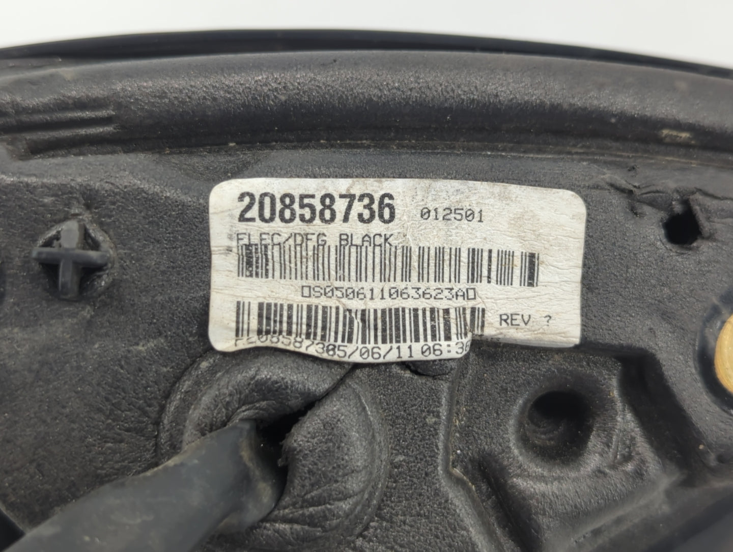 2010-2011 Chevrolet Equinox Passenger Side View Mirror - Right Door Mirror OEM Used - Oemusedautoparts1.com