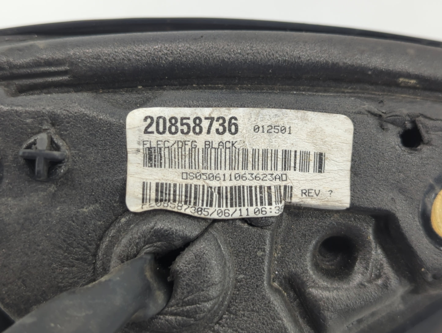 2010-2011 Chevrolet Equinox Passenger Side View Mirror - Right Door Mirror OEM Used - Oemusedautoparts1.com