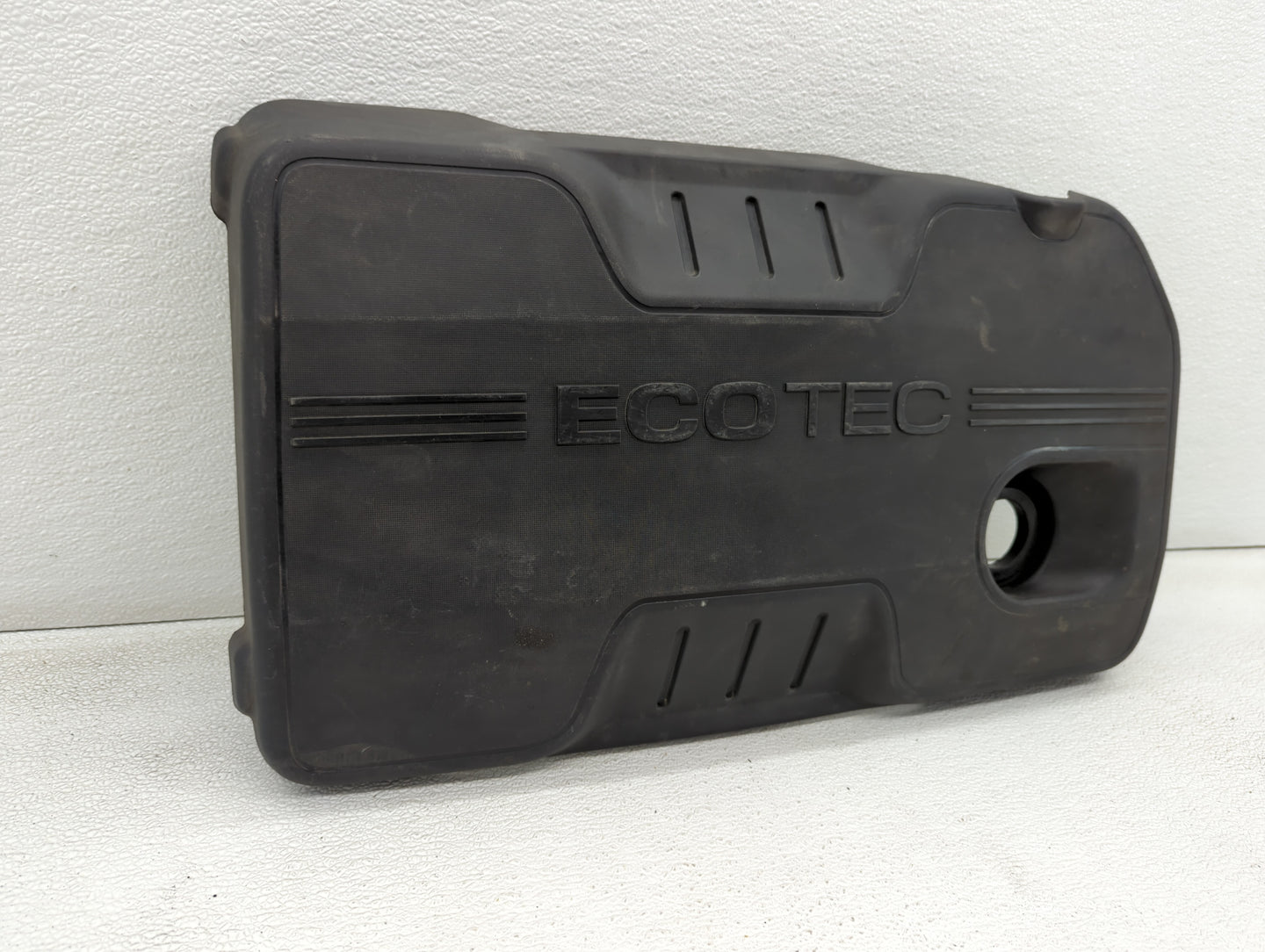 2011 Chevrolet Equinox Engine Cover - Oemusedautoparts1.com