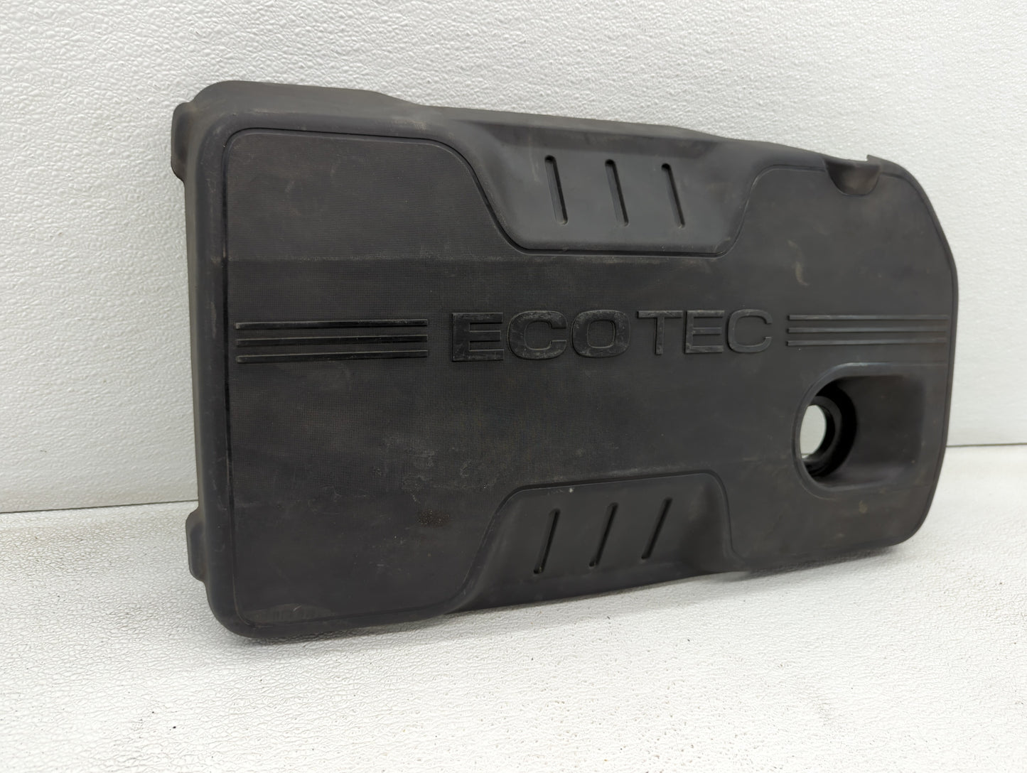 2011 Chevrolet Equinox Engine Cover - Oemusedautoparts1.com
