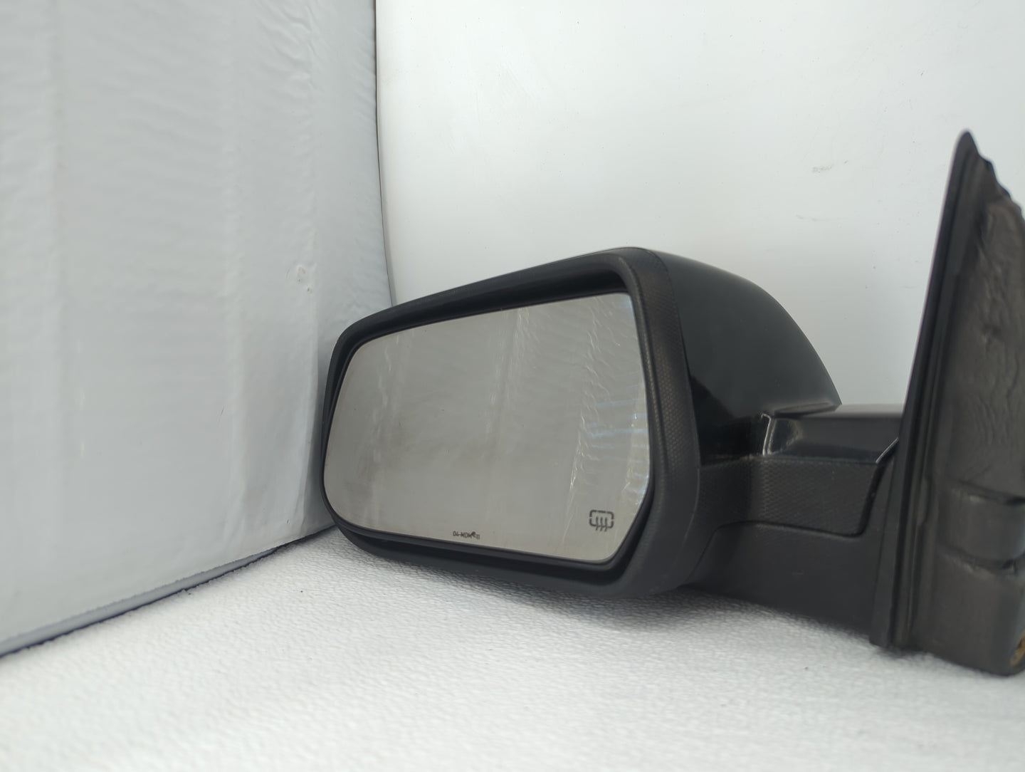2010-2011 Chevrolet Equinox Driver Side View Mirror - Left Door Mirror OEM Used - Oemusedautoparts1.com