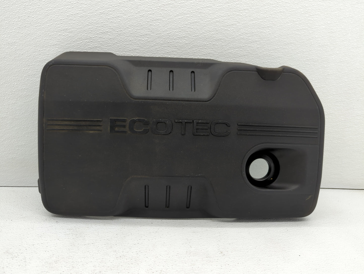 2011 Chevrolet Equinox Engine Cover - Oemusedautoparts1.com