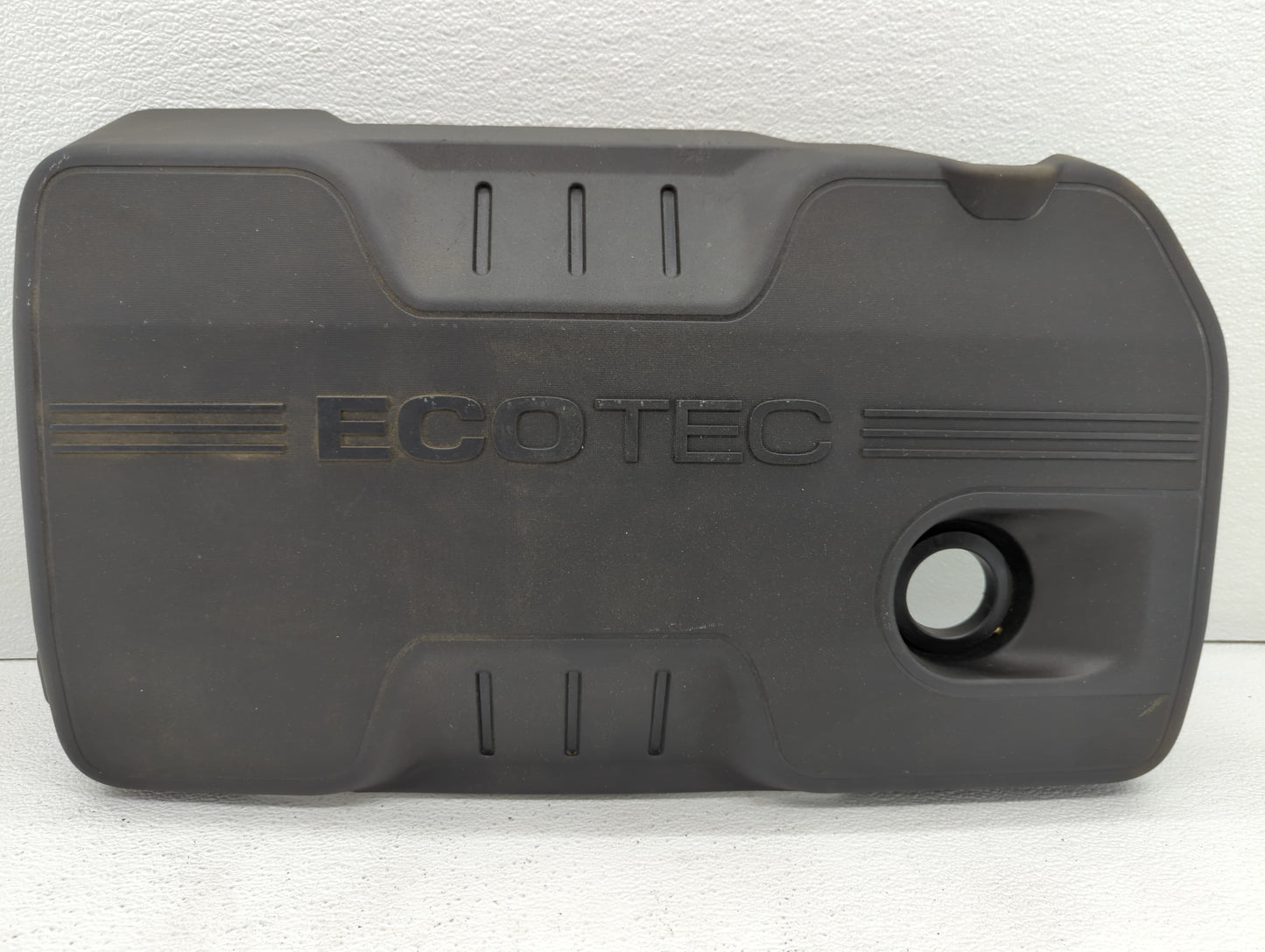 2011 Chevrolet Equinox Engine Cover - Oemusedautoparts1.com