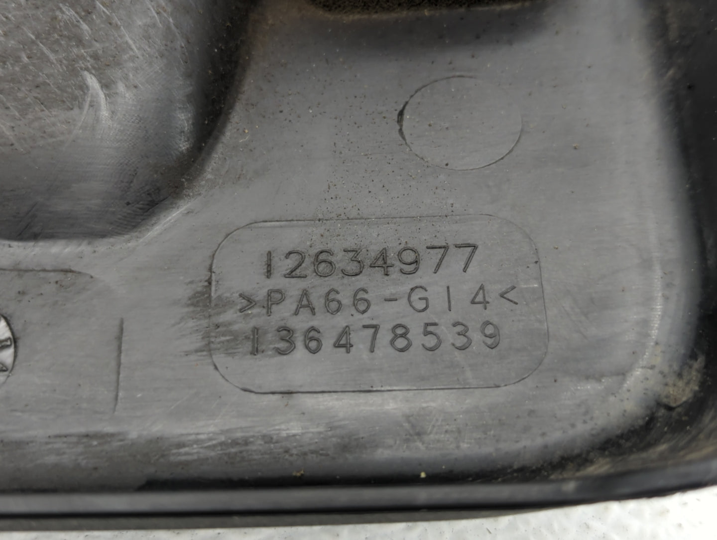 2011 Chevrolet Equinox Engine Cover - Oemusedautoparts1.com