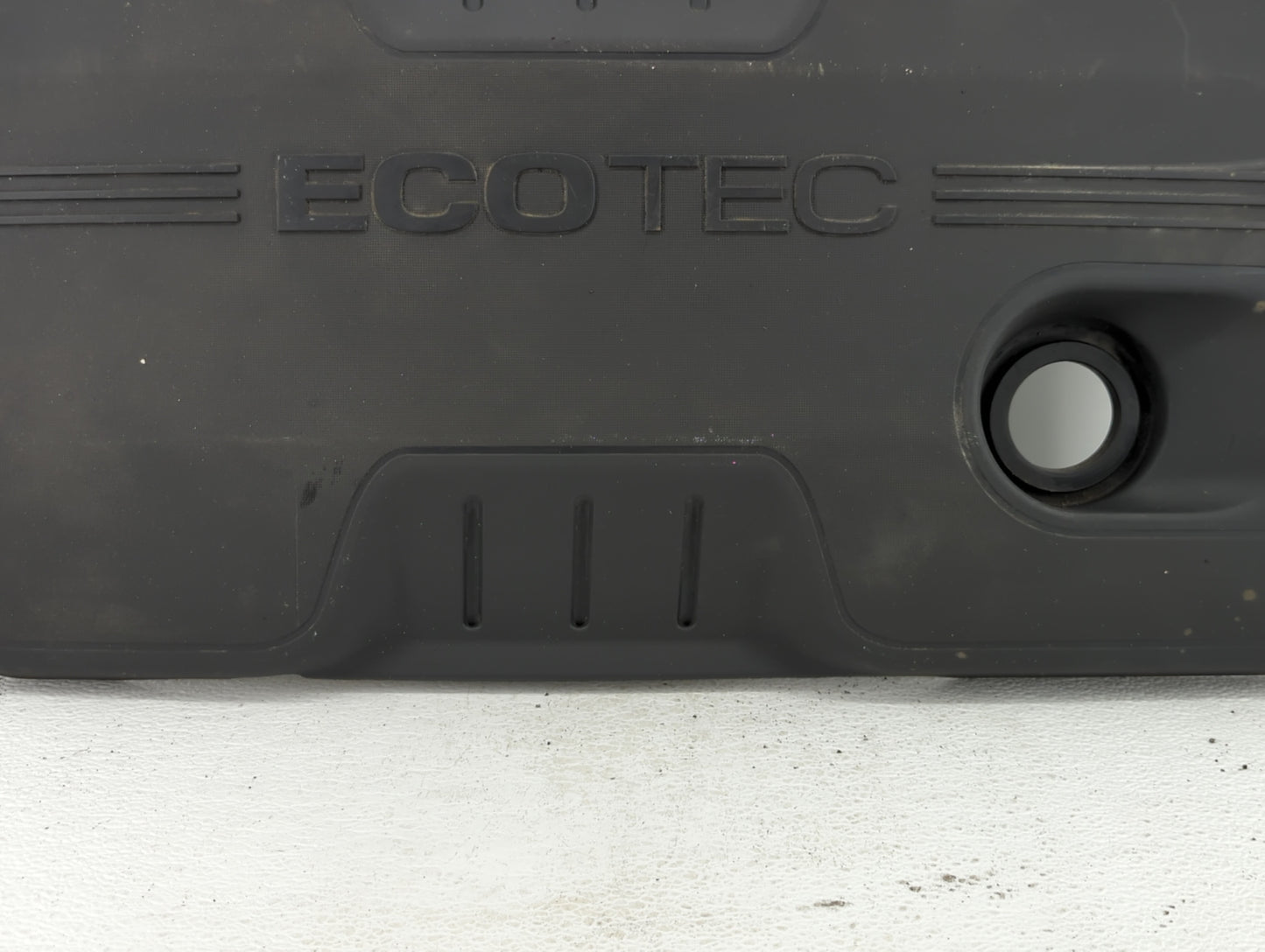2011 Chevrolet Equinox Engine Cover 436971 - Oemusedautoparts1.com
