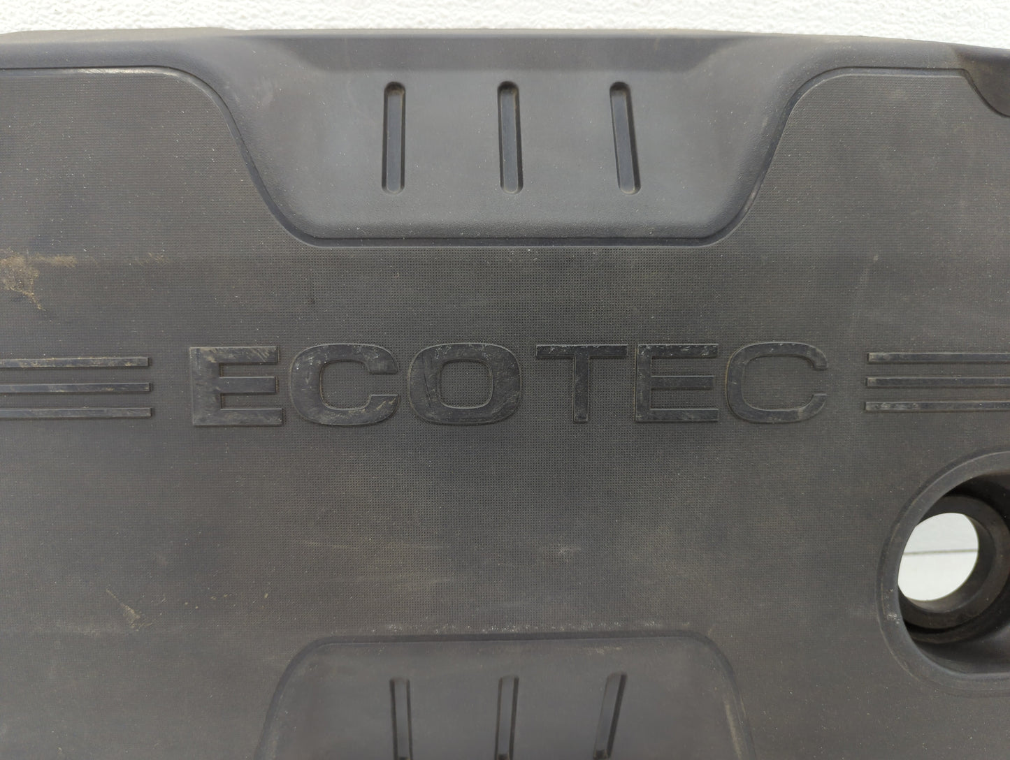 2011 Chevrolet Equinox Engine Cover - Oemusedautoparts1.com