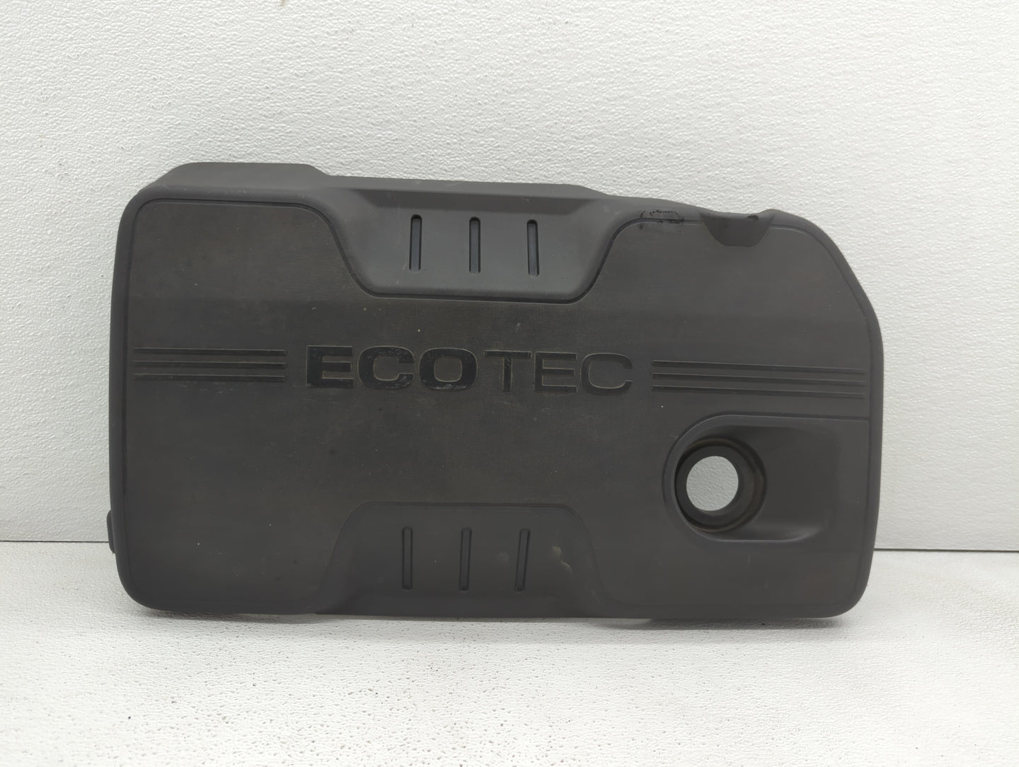 2011 Chevrolet Equinox Engine Cover - Oemusedautoparts1.com