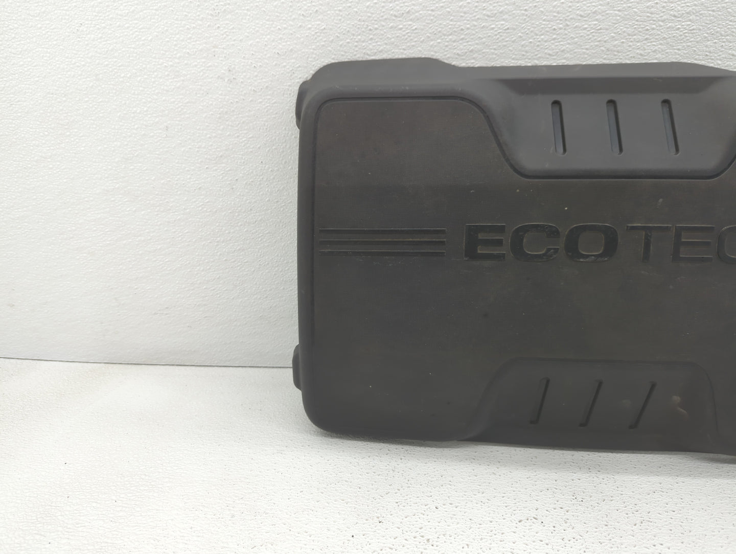2011 Chevrolet Equinox Engine Cover - Oemusedautoparts1.com