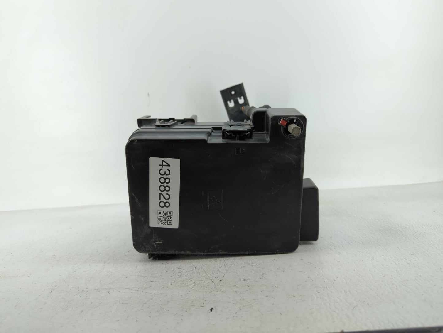 2011 Chevrolet Equinox Fusebox Fuse Box Panel Relay Module P/N:20899627 20899629 Fits OEM Used Auto Parts - Oemusedautoparts