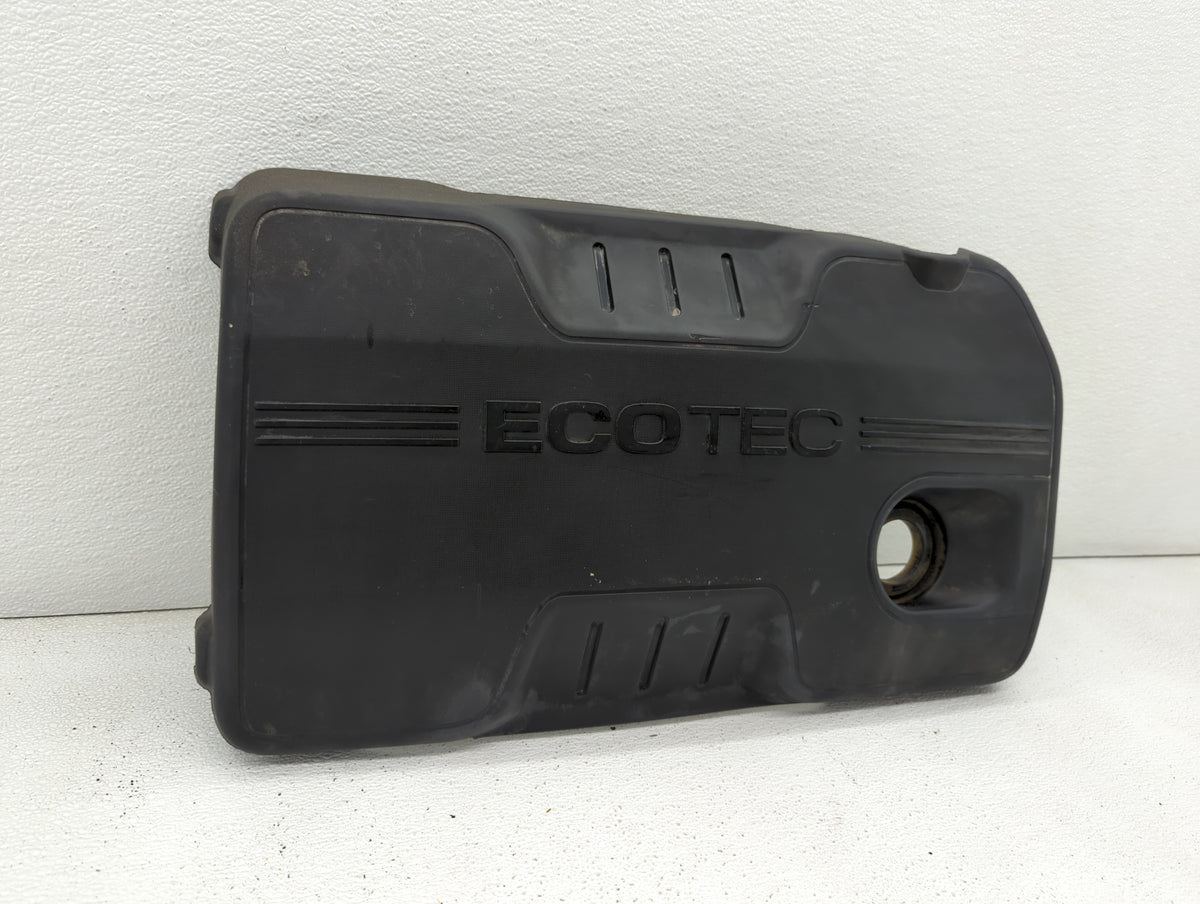 2011 Chevrolet Equinox Engine Cover 438834 - Oemusedautoparts1.com