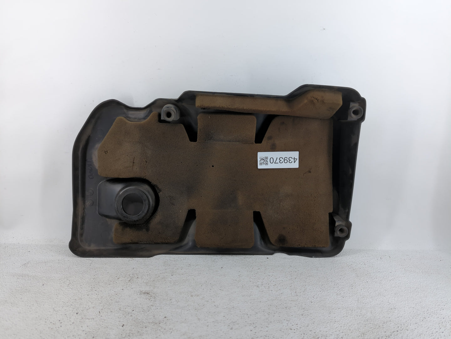 2011 Chevrolet Equinox Engine Cover - Oemusedautoparts1.com