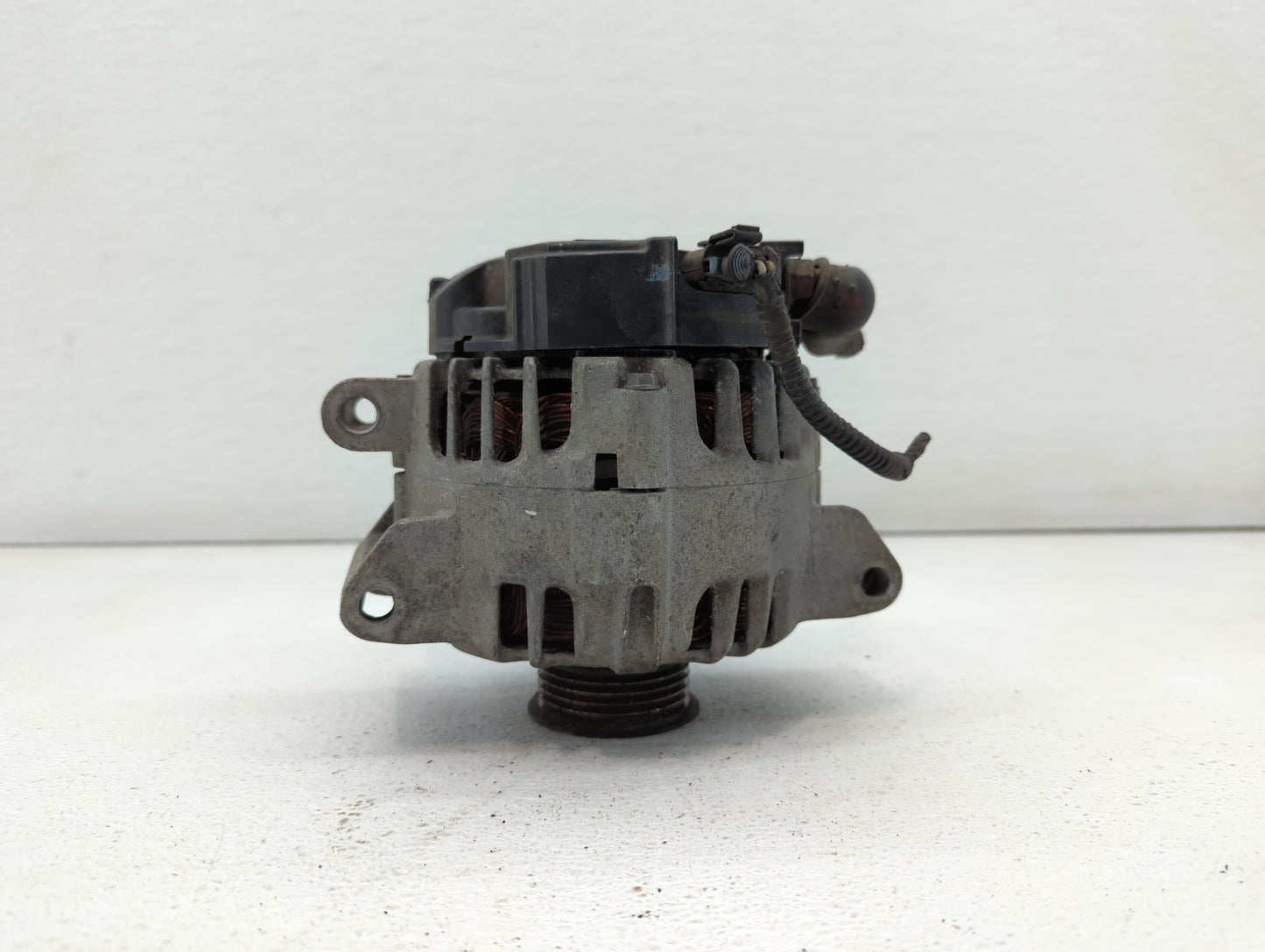 2010-2017 Chevrolet Equinox Alternator Replacement Generator Charging Assembly Engine OEM P/N:13500315 13588328 Fits OEM Use